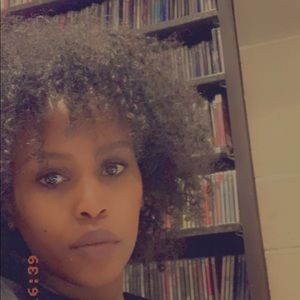 Meet your Posher, Tesfanesh